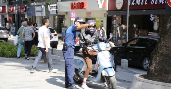 Cumhuriyet Bulvarında Öncelik Yayanın