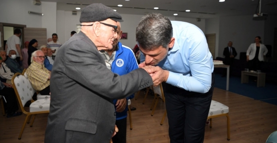 Kocaman Yaşayan Çınarları Unutmadı