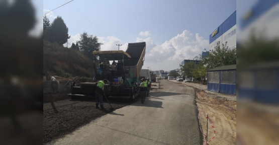 Çayırova Akse Mahallesi’nde Yol Yenileme Çalışması