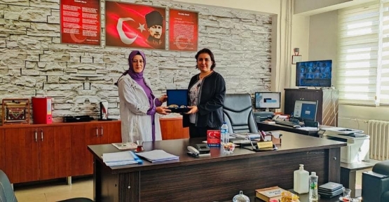 AK Partili Kadınlardan Yeni Müdüre Ziyaret