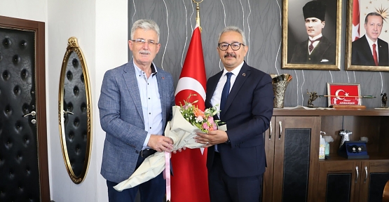 ELLİBEŞ, İLK DERS ZİLİ ÖNCESİ AKMENŞEN’İ ZİYARET ETTİ