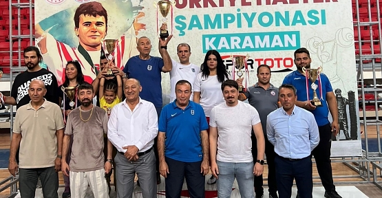 HALTERDE TÜRKİYE’NİN EN İYİ TAKIMLARINDA BİRİ KAĞITSPOR