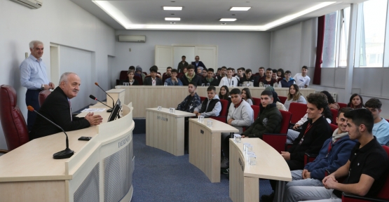 Başkan Aygün Stajyer Öğrencilerle Buluştu