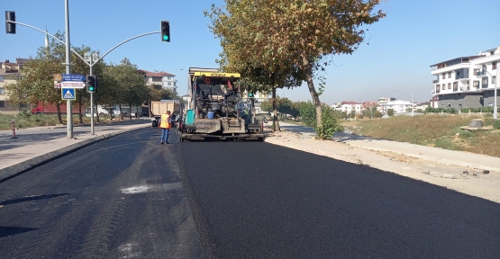 Darıca Atatürk Caddesi’ne 11 Bin Ton Asfalt Seriliyor