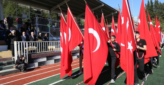 Derince’de 29 Ekim Coşkuyla Kutlandı