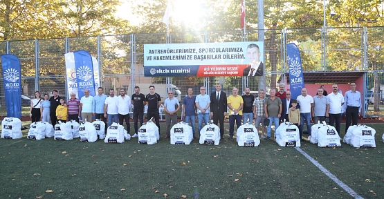 Gölcük Belediyediyesi’nden Amatör Spor Kulüplerine Destek