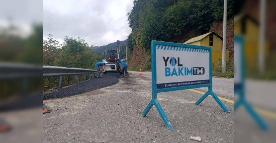 Yol Bakım Timi Yolların Bakım ve Onarımını Yapıyor