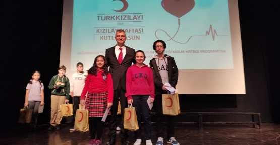 Kızılay Haftasında Gölcüklü Öğrenciler Ödüllendirildi