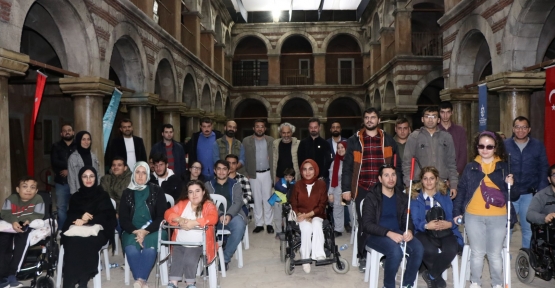 Sanat İçin Ben de Varım öğrencileri eğitimlerine devam ediyor