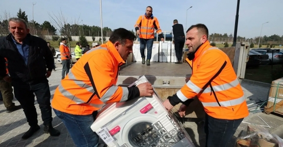 Hatay’da Çadırkente 40 Çamaşır Makinesi Başiskele’den