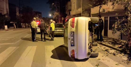 KAZA İHBARINA GELDİLER, ARAÇ DIŞINDA KİMSEYİ BULAMADILAR