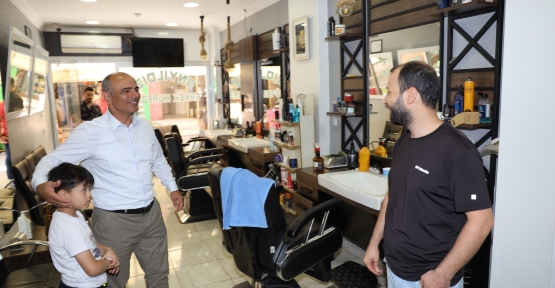 Başkan Söğüt Esnafı Tek Tek Gezdi Taleplerini Dinledi