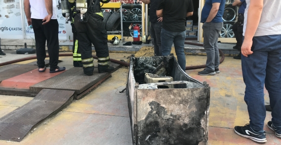 İş Yerindeki Klima Ve Buzdolabı Yangın Çıkardı
