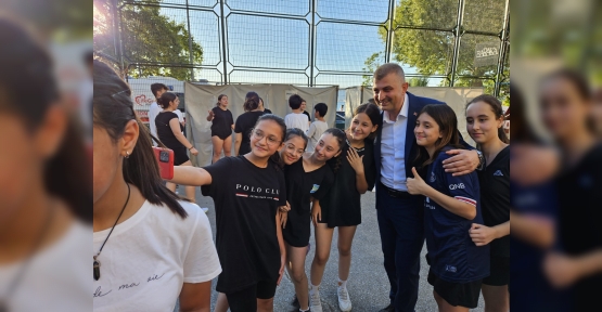 Plaj Voleybolu Turnuvasi Bu Yıl Rekor Katılımla Başladı