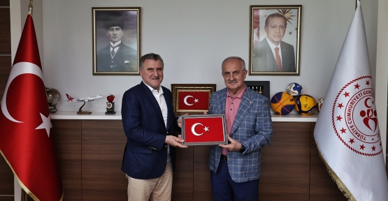 Başkan Aygün’den Bakan  Osman Aşkın Bak’a Ziyaret