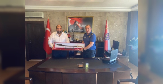 Bekiroğlu Ve Yönetimi  Yeni Müdürü Kutladı