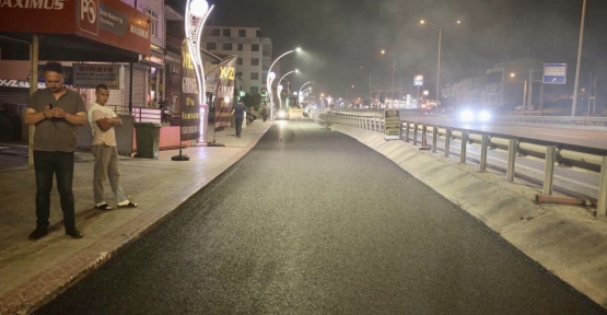 Bir Gecede 800 Ton Asfalt Serildi