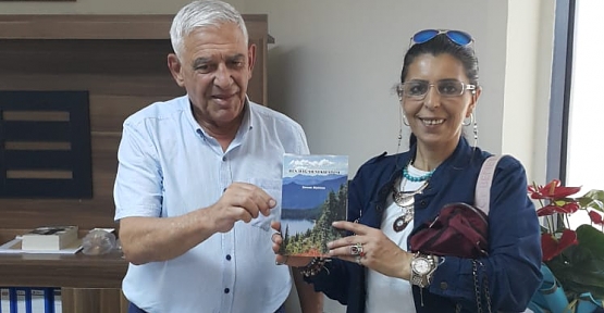 Doktorlar Gazete Dahi Okuyamazsın Dedi, O Kitap Çıkardı