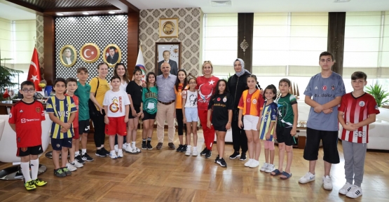 Başkan Söğüt’ün Minik Misafirleri