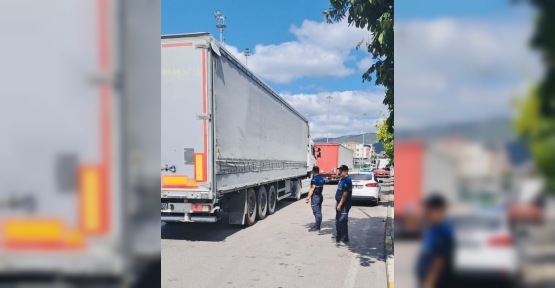 Mahalle İçindeki Tır Parklanmalarına Ceza