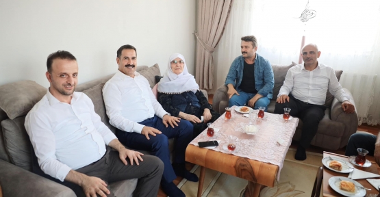 AK Partililer, Selime Teyzeyi Unutmadı