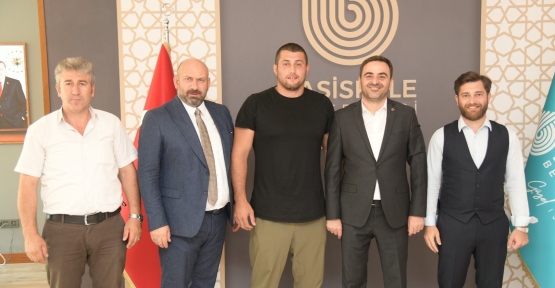 Almanya'da Başiskele Belediyesporlu Güreşçiden Büyük Başarı