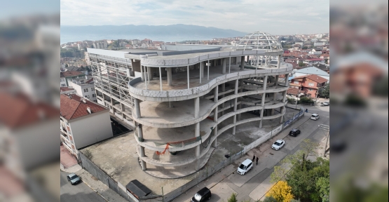 Derince’deki Kongre Merkezi Belediye Binasına Dönüşecek