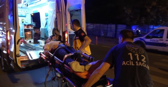 Halk Otobüsü İle Otomobil Çarpıştı: 1 Ağır Yaralı