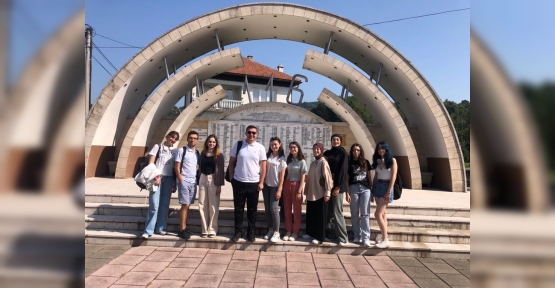 Kartepe’nin Gençleri Başarı Ödülüne Kavuştu