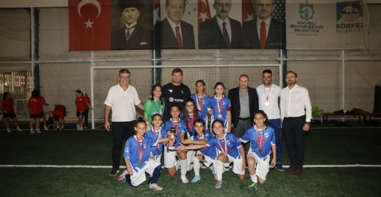 Körfez’de Kız Futbol Şenliği Yapıldı