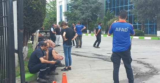LASTİK AYRIŞTIRMA MAKİNESİ ARIZALANDI: 13 İŞÇİ DUMANDAN ETKİLENDİ