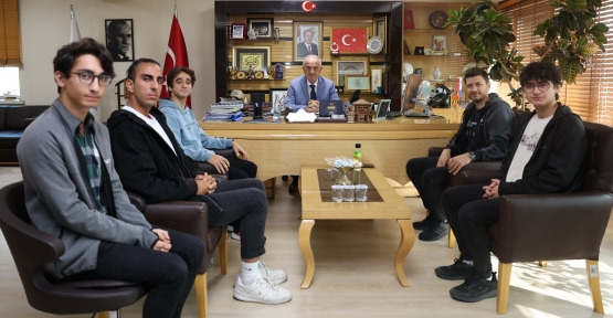 Başkan Aygün Öğrencilerin Daima Yanında