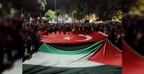 Gölcüklüler İsrail İnsanlık Dışı Saldırılarını Protesto Etti