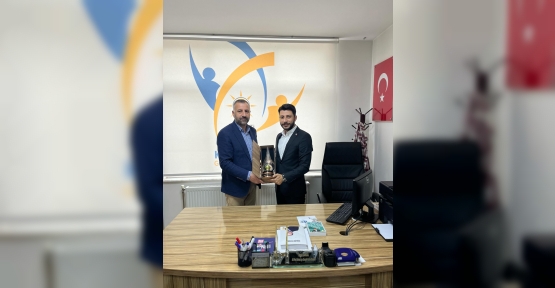Baba Sarıgül, Oğlunu Tebrik Etti