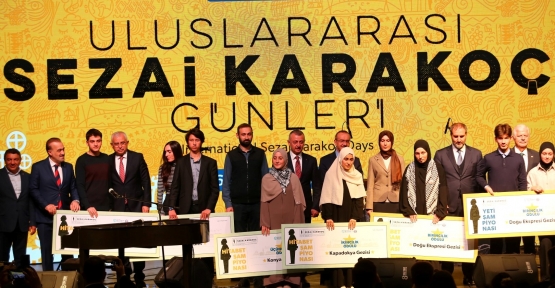 Üstat Karakoç Muhteşem Bir Gecede Şiirleriyle Anıldı