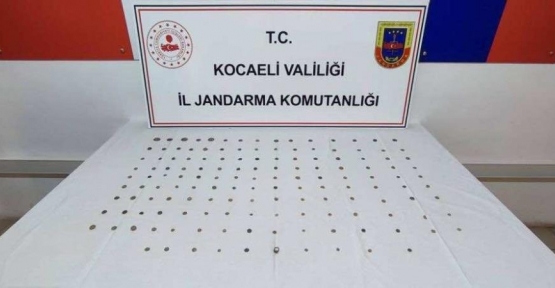ÜSTLERİNDEN 144 SİKKE ÇIKTI