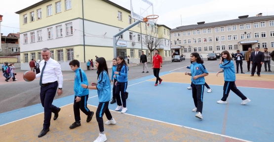 Başkan Büyükakın: "Dört Bir Koldan Çalışıyoruz"