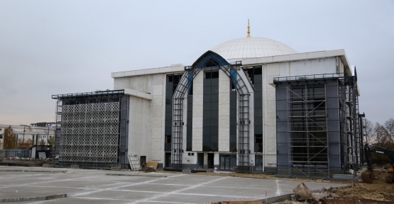 Kartepe’nin Modern Mimarili Camisi Yükseliyor