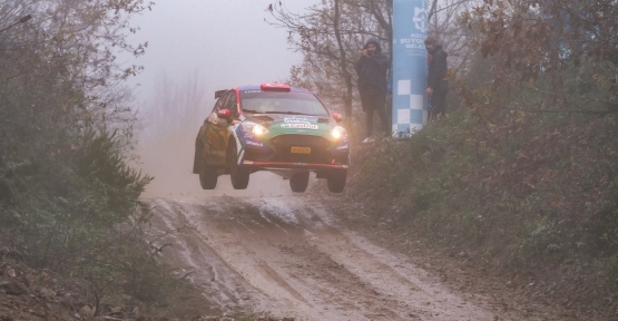 Kocaeli Rallisi Nefes Kesti: Ortalığı Tozu Dumana Kattılar