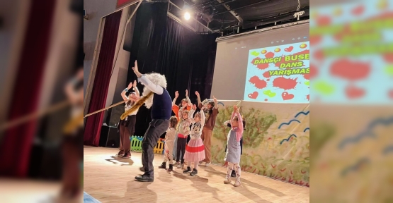 Körfez’de Çocuklar ‘’Dansçı Dede’’ İle Eğlendi