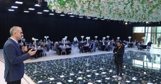 AK Parti Sandık Görevlileri Buluştu