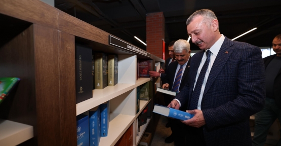 Derince Kütüphanesi Hizmete Girdi