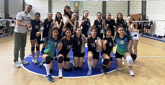 Körfez Belediyesi Genç Kızlar Voleybol Turnuvası Düzenledi