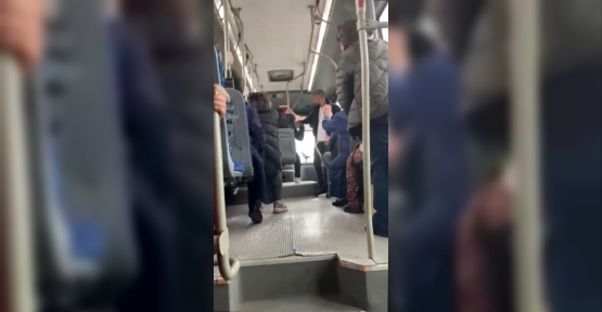 Otobüs Şoförü Herkesle Kavga Edince Yolcular Ayaklandı