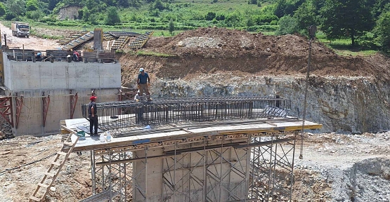    Duraklı-Alihocalar Köprüsü Yapımı Devam Ediyor