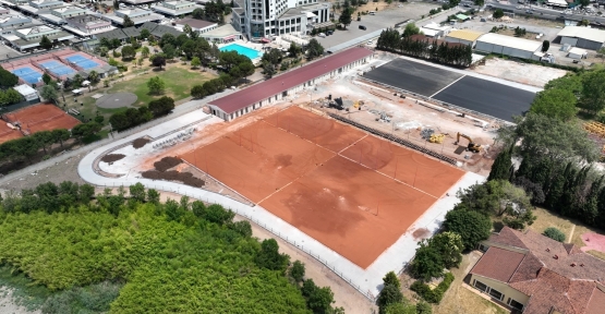 KOCAELİ’NİN DÜNYA STANDARTLARINDAKİ TENİS MERKEZİNDE TAMAMLANMA ORANI YÜZDE 80