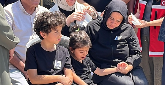 Öldürülen Müdür Yardımcısının İki Çocuğundan Babaya Son Bakış