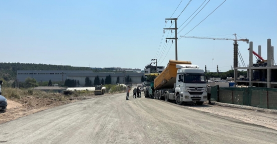 Çayırova Şekerpınar’da Üstyapı Yenileme Çalışması