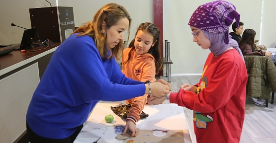 Gençler Eğlenerek Kültürümüzü Tanıyacak