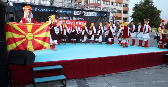    Kocaeli 1. Balkan Halk Oyunları Festivali Başladı